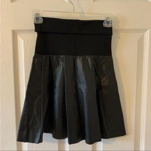 NWT Wilfred Eva skater skirt - vegan leather - medium